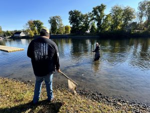 Student catch fish in the Hudson River