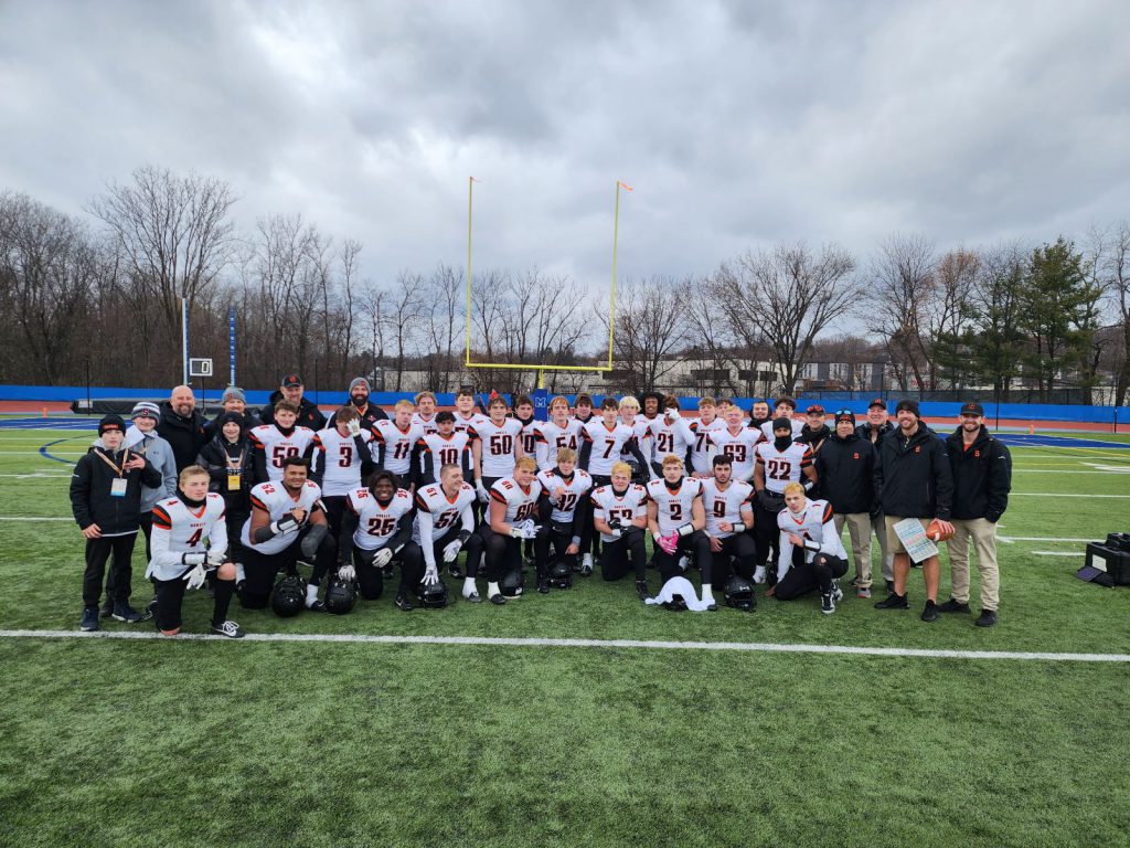 Schuylerville High School varsity football team advances to NYS Championship